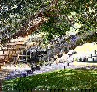 Cardinia Park Hotel - Great Ocean Road Restaurant