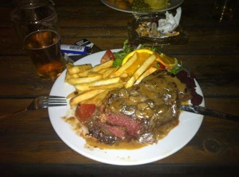 Royal Hotel - Great Ocean Road Restaurant 0