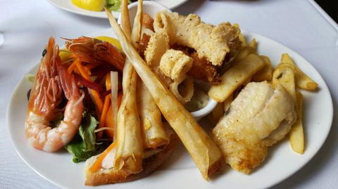 The Royal Hotel - Great Ocean Road Restaurant 0