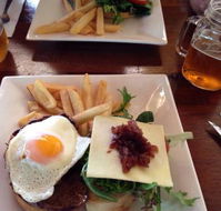 Glenrowan Hotel - Great Ocean Road Restaurant