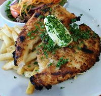 Hurley's Bar  Bistro Hotel - Great Ocean Road Restaurant
