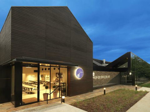 Radius Bar And Grill - Great Ocean Road Restaurant 0