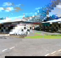 The Elphinstone Hotel - Great Ocean Road Restaurant