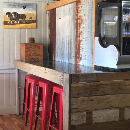 Stuff Ya Guts - Great Ocean Road Restaurant 0