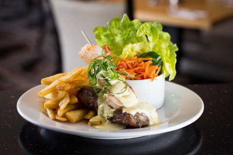 Dan N Tiffany's - Great Ocean Road Restaurant 0