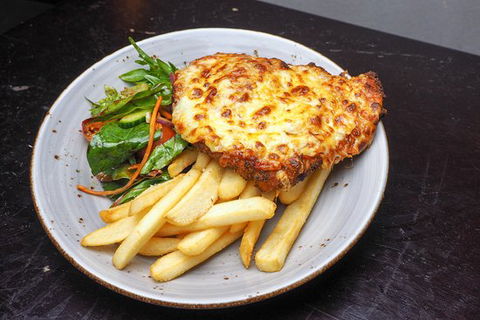 Elephant & Castle Hotel - Great Ocean Road Restaurant 0