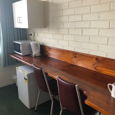 Charlies Chickens - Great Ocean Road Restaurant 0