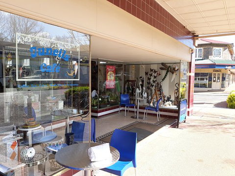 Juneil's - Great Ocean Road Restaurant 0