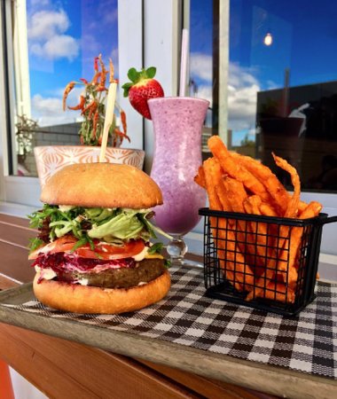 Skinnys - Great Ocean Road Restaurant 0