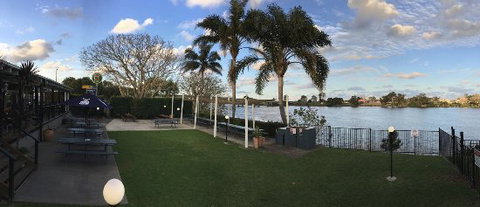 Riverview Hotel - Great Ocean Road Restaurant 0