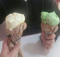 Annie's Old Fashioned Ice Cream Parlour - Great Ocean Road Restaurant