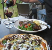 The Huskisson - Great Ocean Road Restaurant