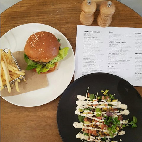 OneThirtyTwo - Great Ocean Road Restaurant 0