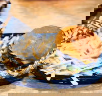 Oscy's Burgers - Great Ocean Road Restaurant