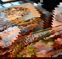 Sir John's Bar - Great Ocean Road Restaurant