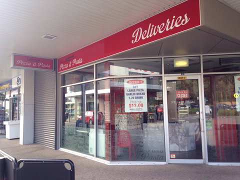 Lynbrook Pizza & Pasta - Great Ocean Road Restaurant 0