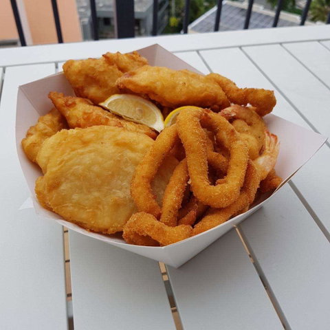 Whitsunday Seafood Bar - Great Ocean Road Restaurant 0