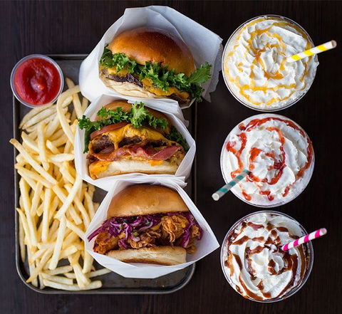 Cheezy Burger - Great Ocean Road Restaurant 0