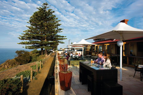 Penneshaw Hotel - Great Ocean Road Restaurant 1