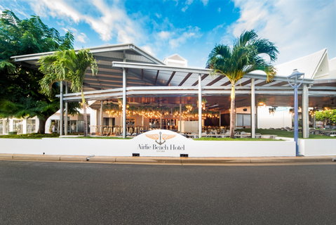 The Pub - Great Ocean Road Restaurant 0