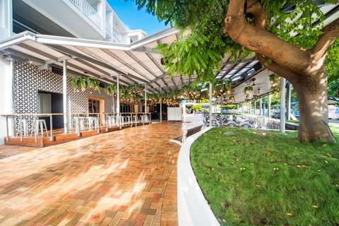 The Pub - Great Ocean Road Restaurant 1