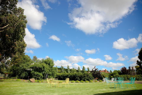 Pierrepoint Wines Cellar Door - Great Ocean Road Restaurant 2