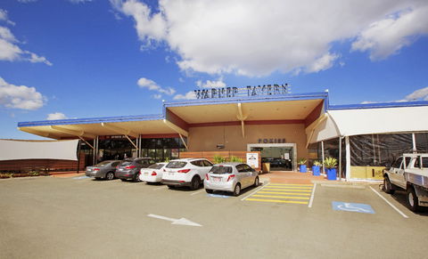 Warner Tavern - Great Ocean Road Restaurant 0