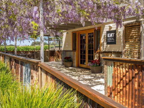 Flavours Of The Riverland - Great Ocean Road Restaurant 1