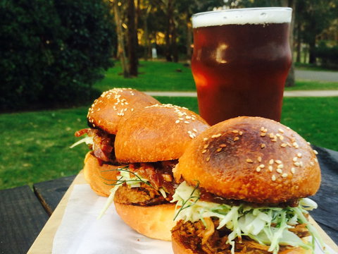 Murray’s Brewery And Port Stephens Winery - Great Ocean Road Restaurant 1