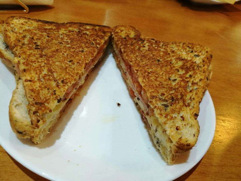 Philippine Magic Cafe - Great Ocean Road Restaurant 0