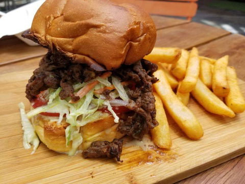 Seoul Salon - Great Ocean Road Restaurant 0