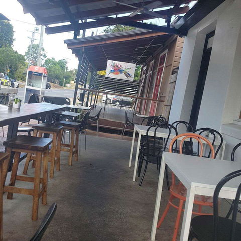 Famished On Frasers - Great Ocean Road Restaurant 0