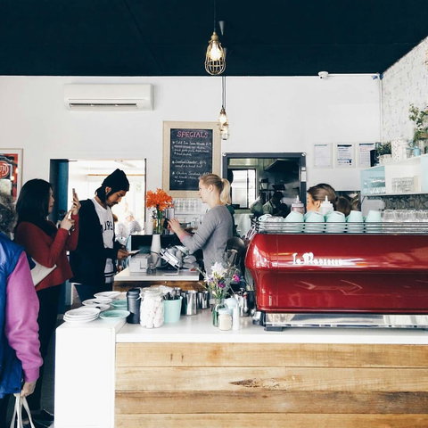 Three Monkeys Place - Great Ocean Road Restaurant 0