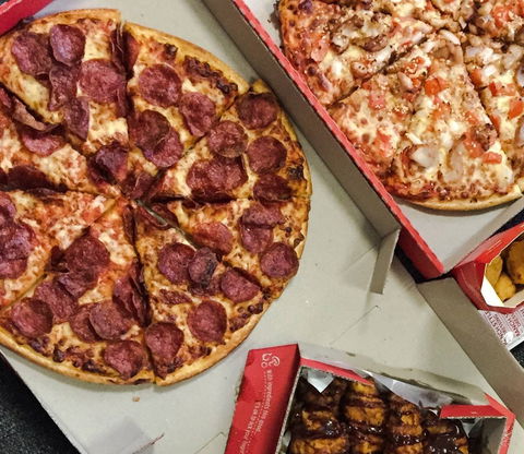 Pizza Hut - Carrum Downs - Great Ocean Road Restaurant 0