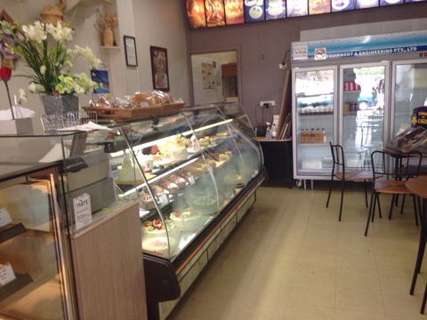 Young Cake Shop - Great Ocean Road Restaurant 0