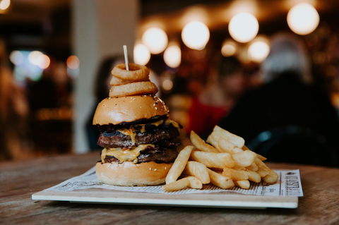 Minskys Hotel - Great Ocean Road Restaurant 0