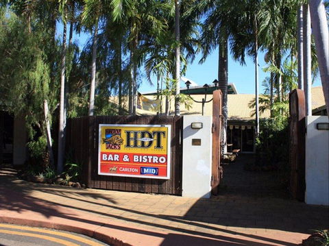 Humpty Doo Tavern - Great Ocean Road Restaurant 0