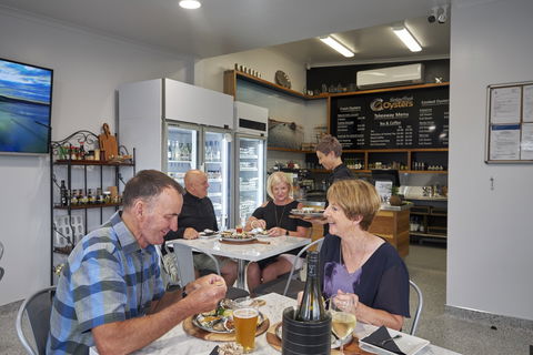 Tarkine Fresh Oysters - Great Ocean Road Restaurant 1