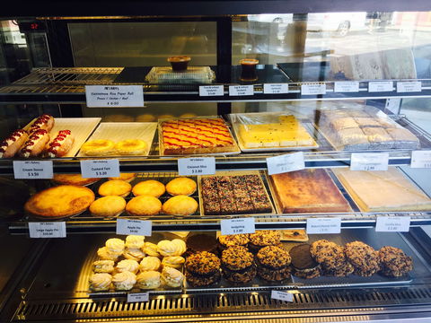 J W Bakery - Great Ocean Road Restaurant 0