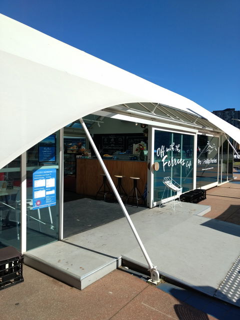 Off With The Ferries - Great Ocean Road Restaurant 0