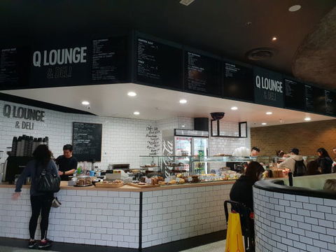 Q Lounge And Deli - Great Ocean Road Restaurant 0