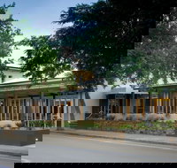 The Barker Hotel - Great Ocean Road Restaurant