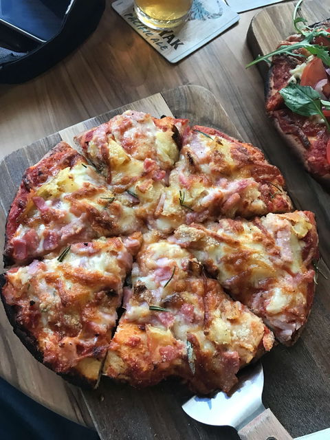 Finbar's Lounge Bar - Great Ocean Road Restaurant 0