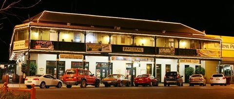 The Pastoral Hotel - Temporarily Closed - Great Ocean Road Restaurant 0