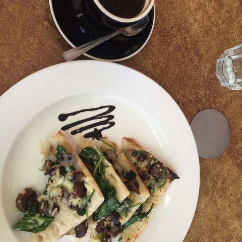 Coffee Drop Cafe Espresso Bar - Great Ocean Road Restaurant 0