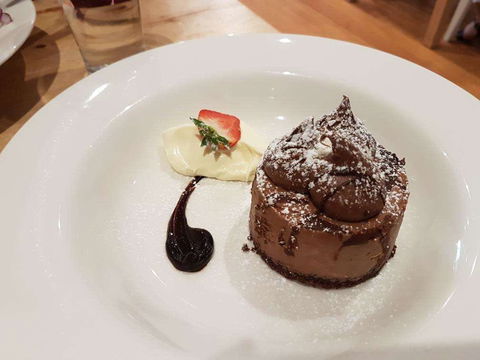 Crown Hotel - Great Ocean Road Restaurant 0