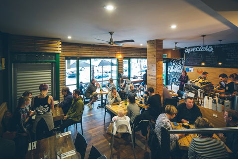 LV's On Clarence - Great Ocean Road Restaurant 1