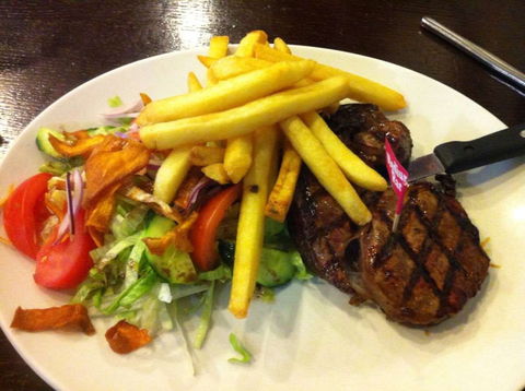 Central Cafe Queanbeyan - Great Ocean Road Restaurant 0