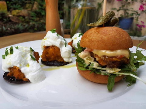 Saint Laura Cafe - Great Ocean Road Restaurant 0