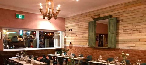 A Treat Of France - Great Ocean Road Restaurant 1